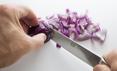 Cutting onion using santoku Knife