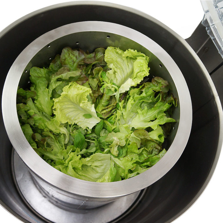 Why You Need Salad Spinners In Your Kitchen?