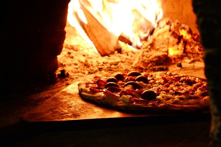 How to Cook Tasty Italian Pizza with Wood-Fired Oven
